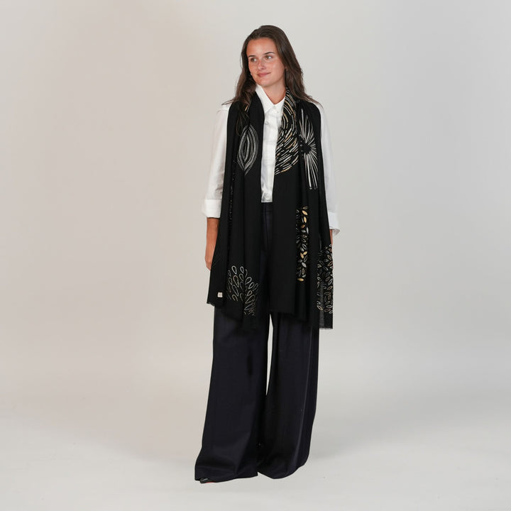 Circle Embroidered Stole in Black