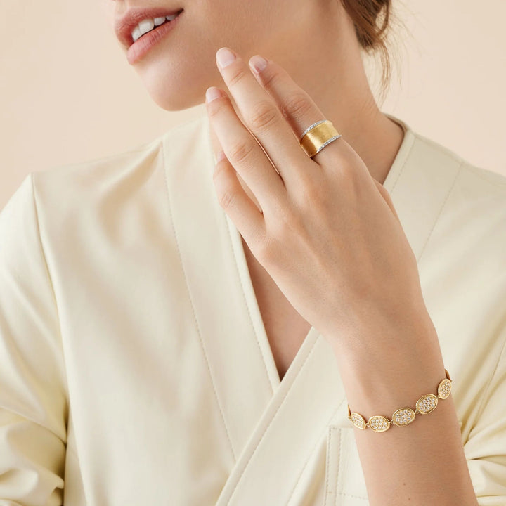 Lunaria Gold Band Ring with Diamonds 18K YG