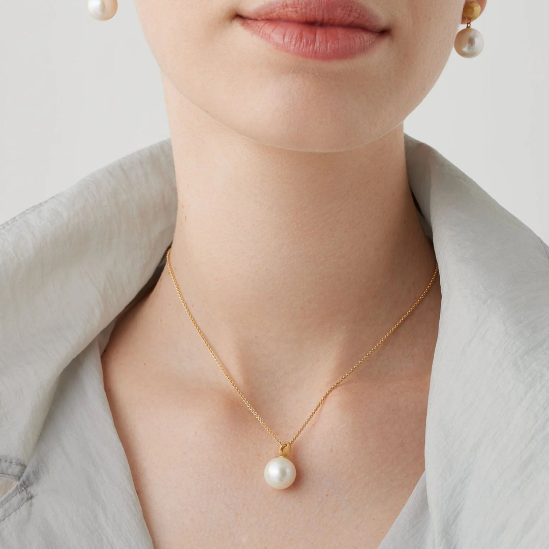 Africa White Pearl Pendant Boule Necklace 18K YG