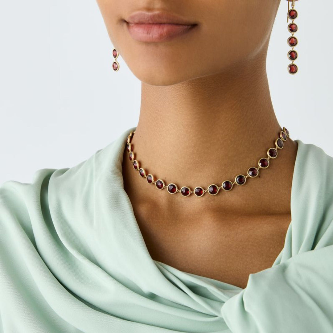Jaipur Color Engraved Red Garnet Stone Necklace 18K YG