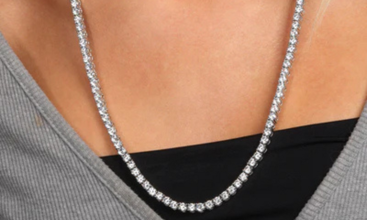 Baby Heiress Necklace - Silver/White