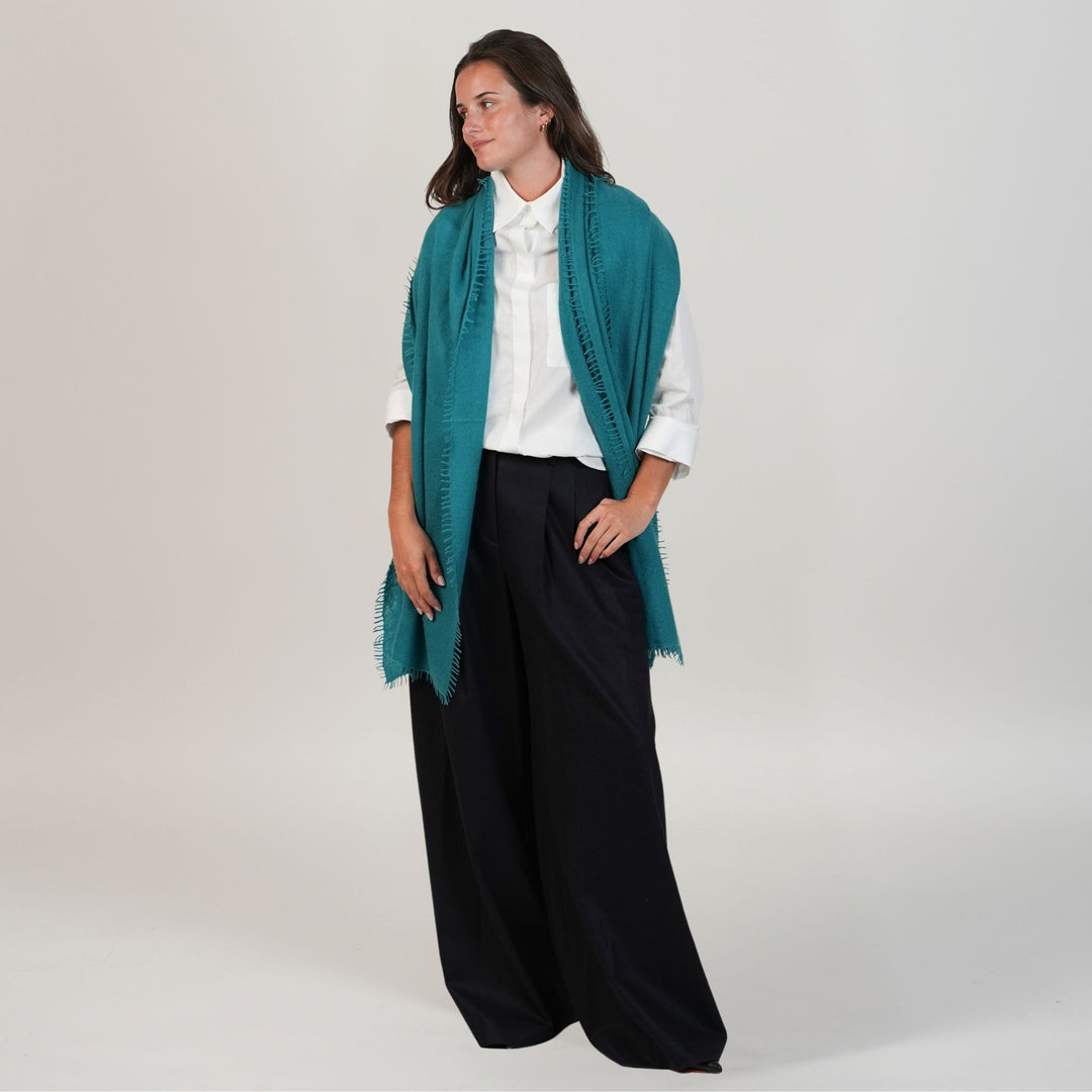 Luxo Sparge Cashmere Stole in Lagoon