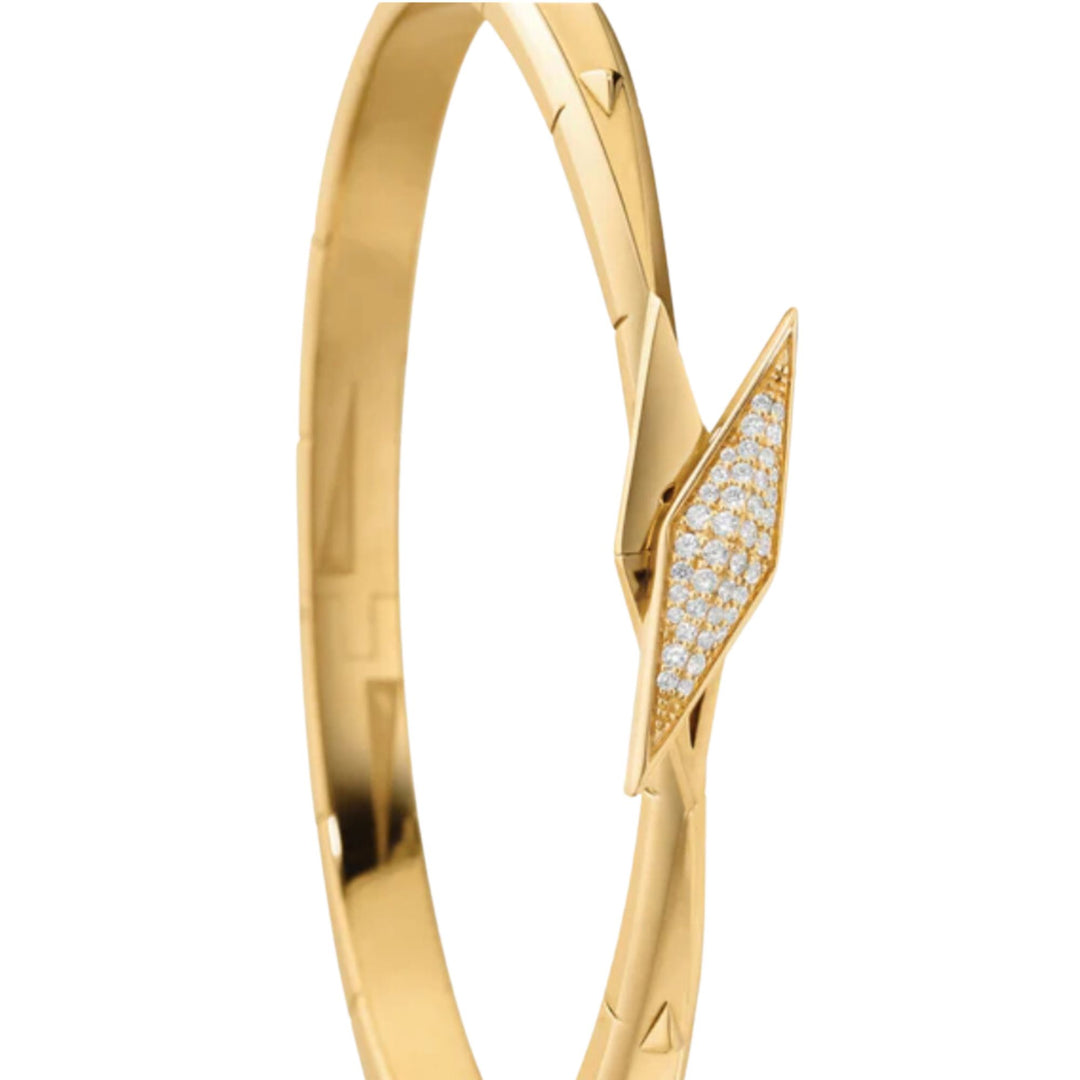 “POINTS NORTH” 18K YELLOW GOLD CUFF WITH PAVÉ DIAMOND CLASP - SIZE L
