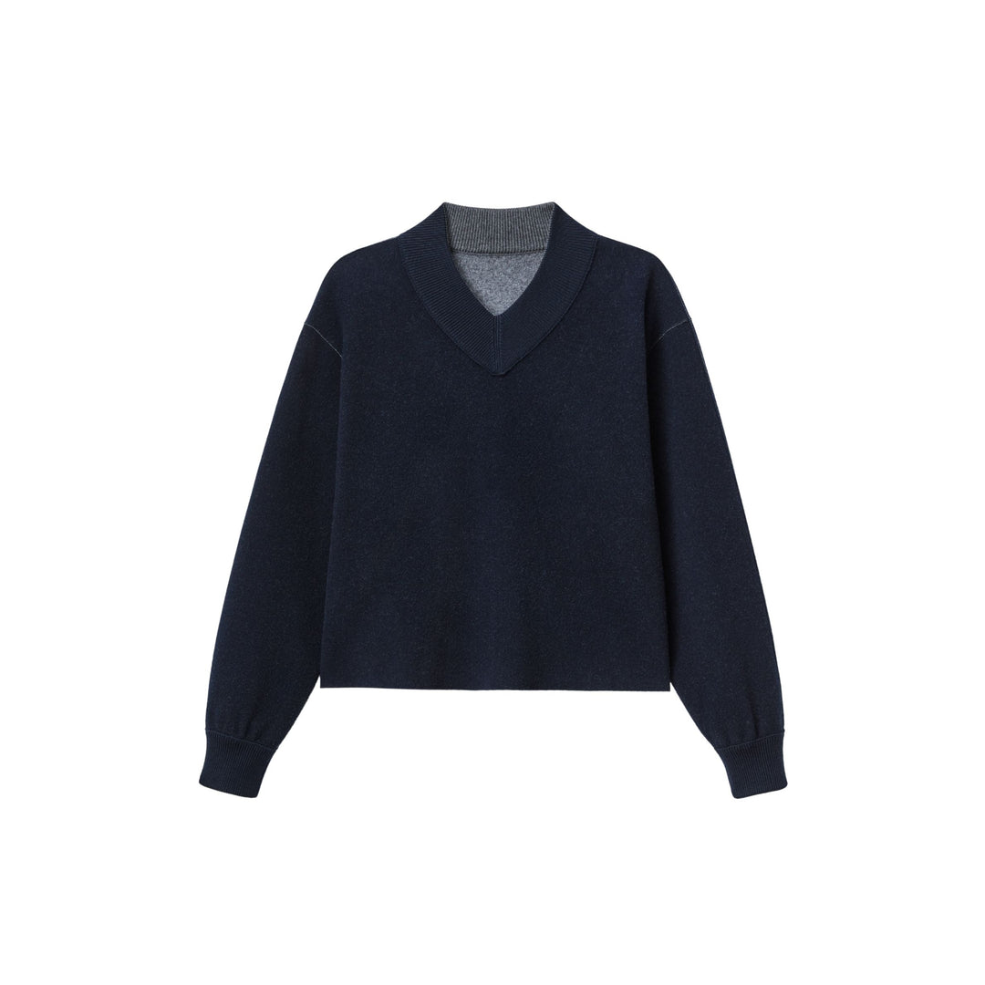 Reversible Knit Trim V-Neck Top in Ink/Nickel