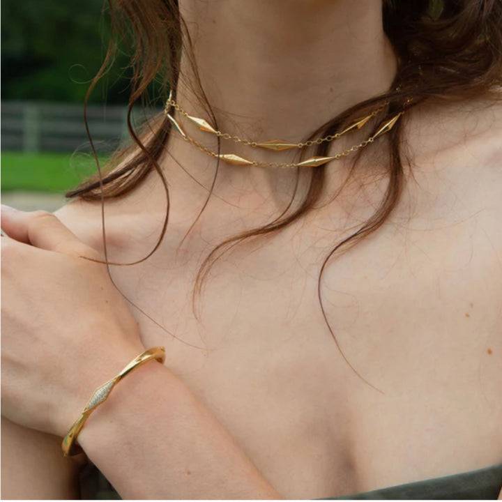 “POINTS NORTH” 18K YELLOW GOLD CUFF WITH PAVÉ DIAMOND CLASP - SIZE L