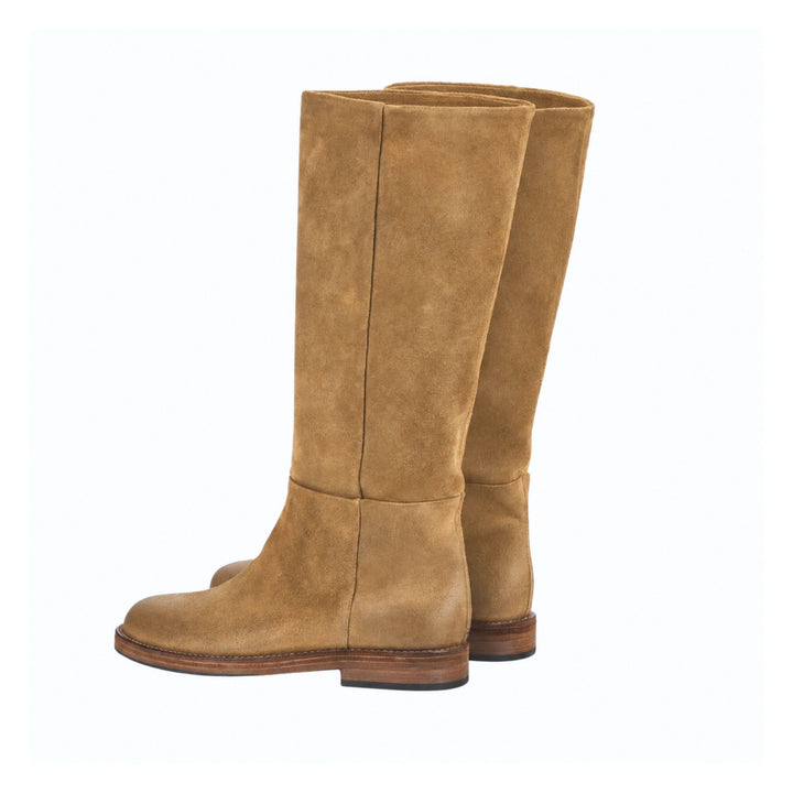 Zenit Boot in Nut