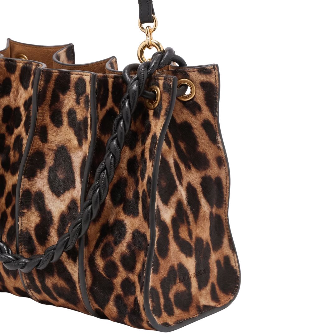 Adria Shoulder Bag in Leopard