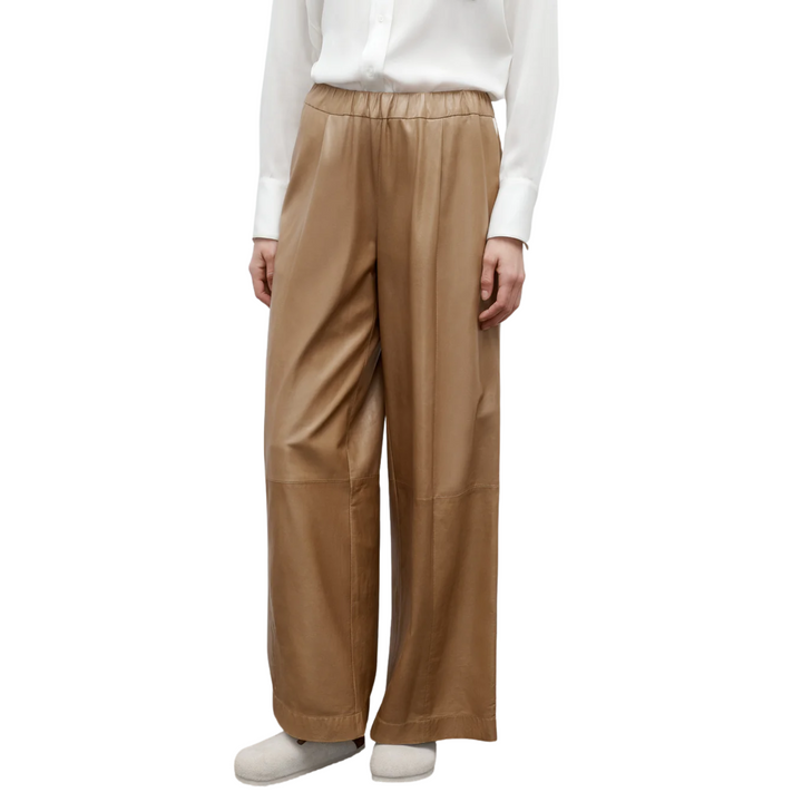 Eva Pant with Tux In Paper Leather