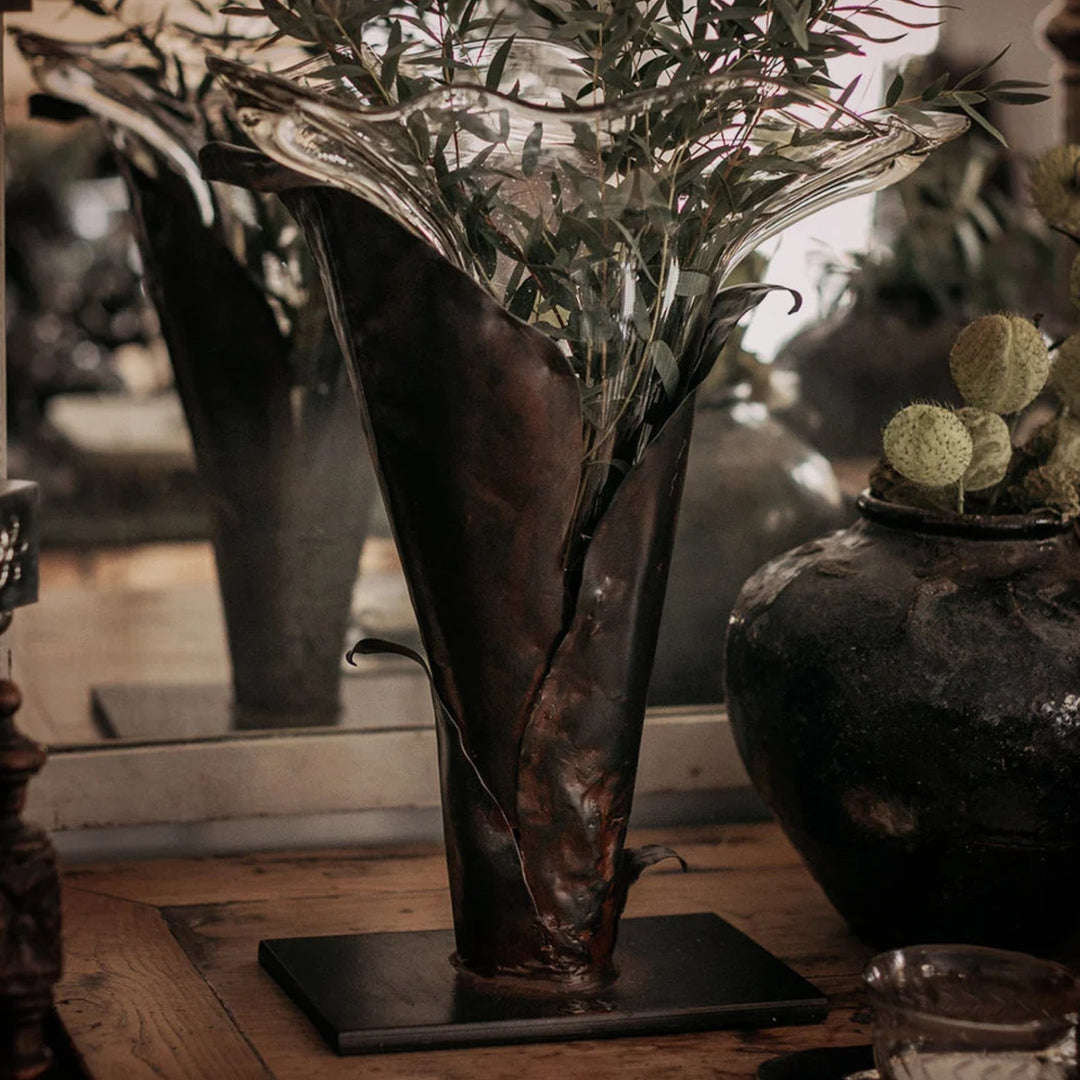 Campanilla Vase with Clear Glass
