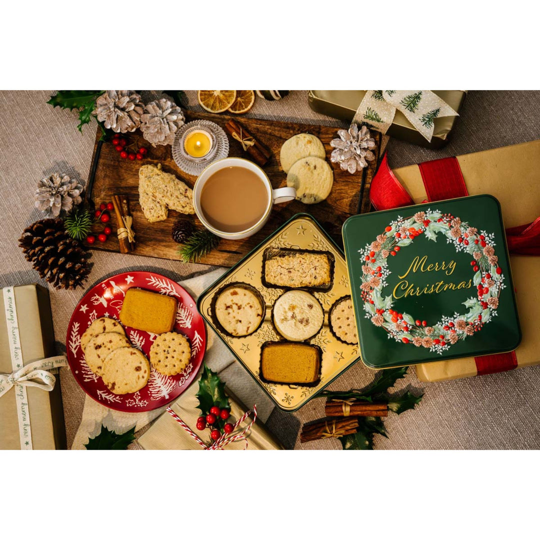 Christmas Wreath Tin