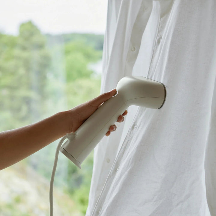 Cirrus No.3 Iron/Steamer in Sand