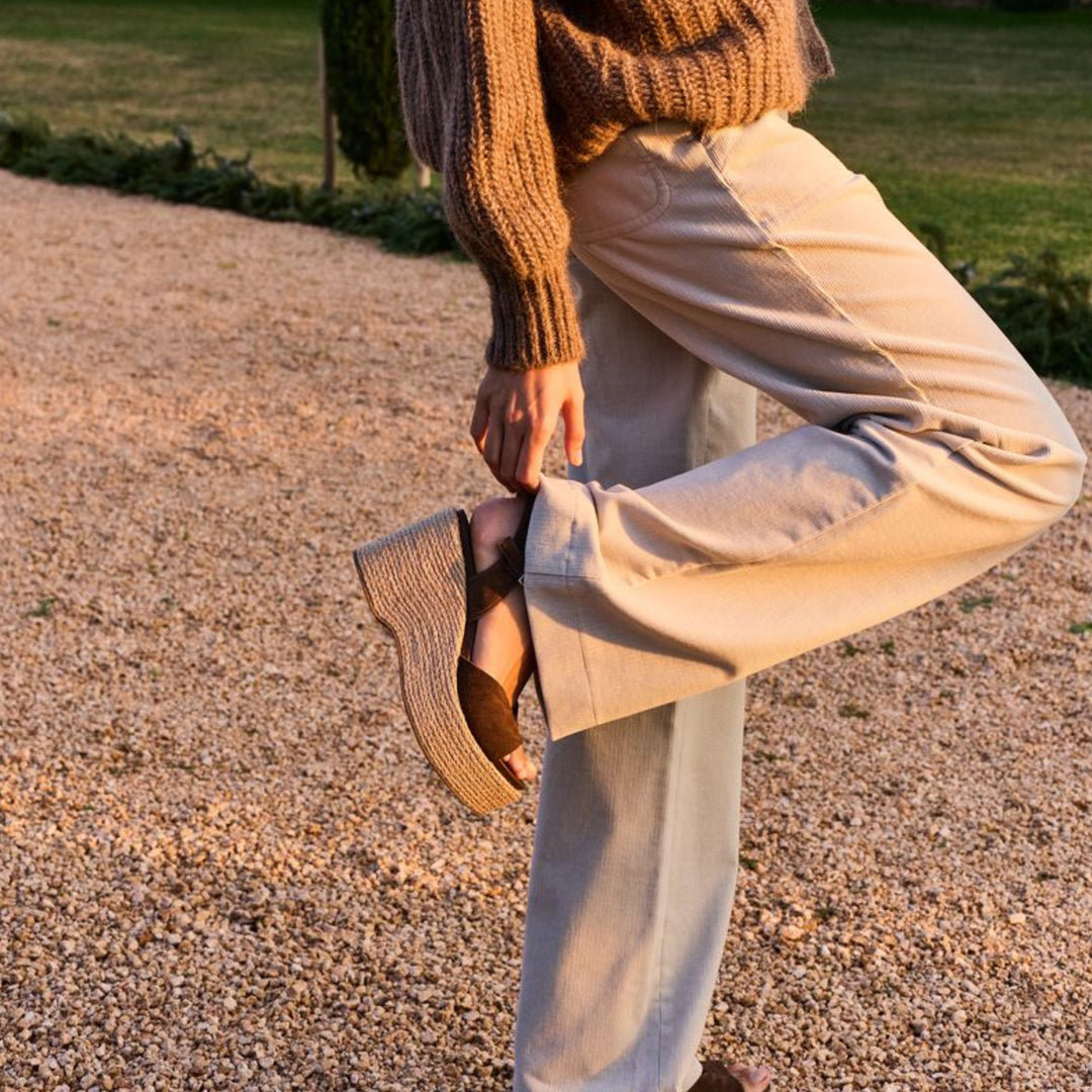 Doina Wedge in Chocolate
