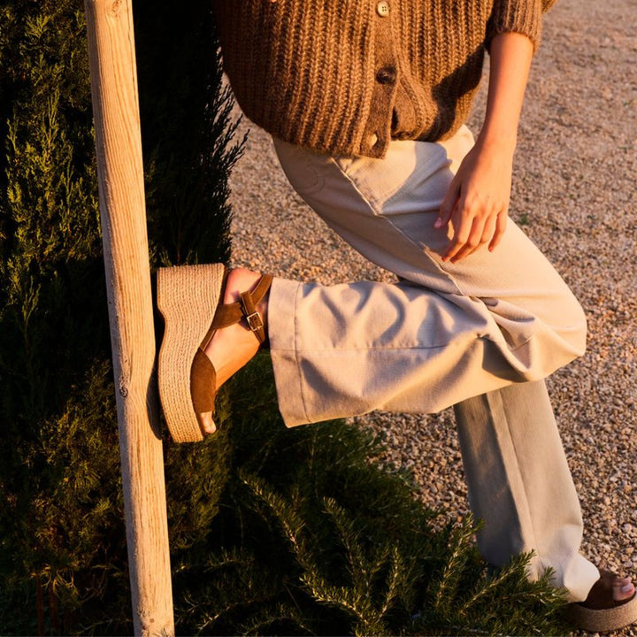 Doina Wedge in Chocolate