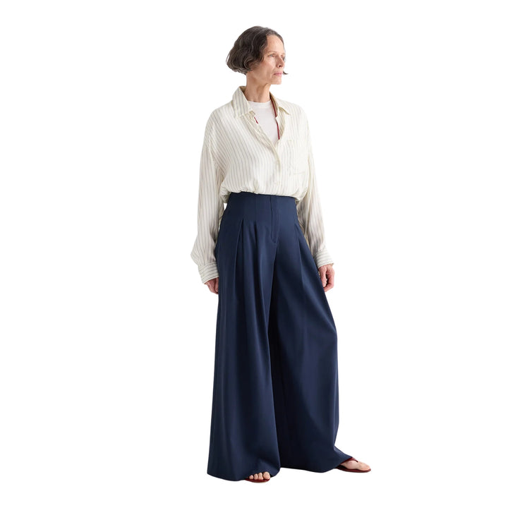 Drew Pant in Blueberry