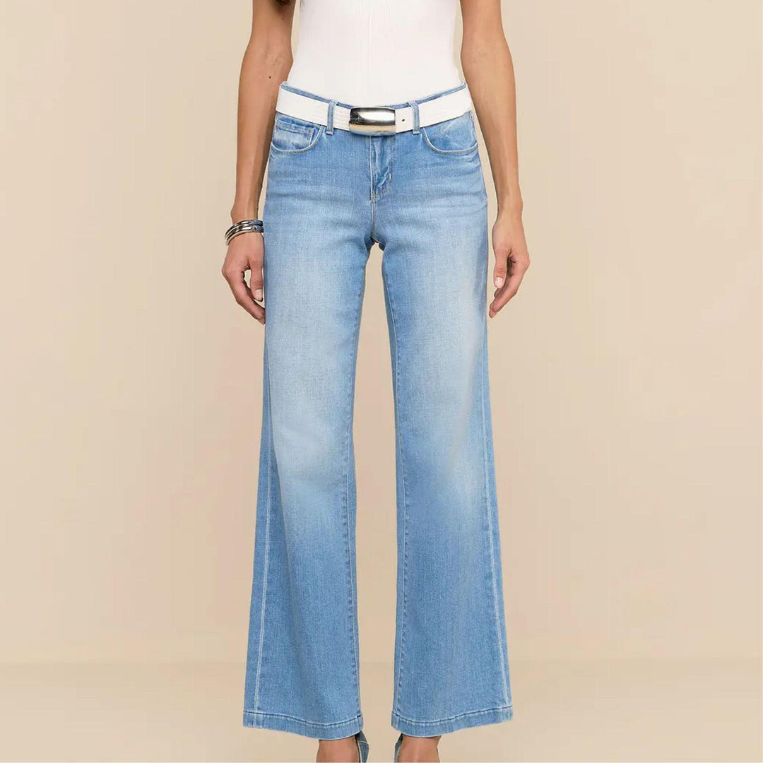 Joanne Low-Rise Wide-Leg Jean