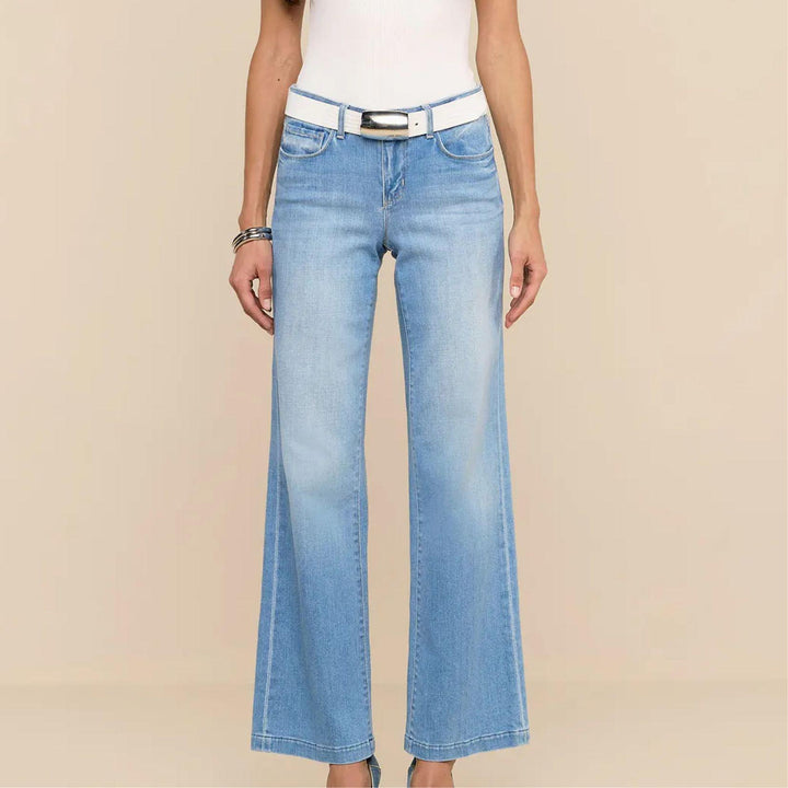 Joanne Low-Rise Wide-Leg Jean