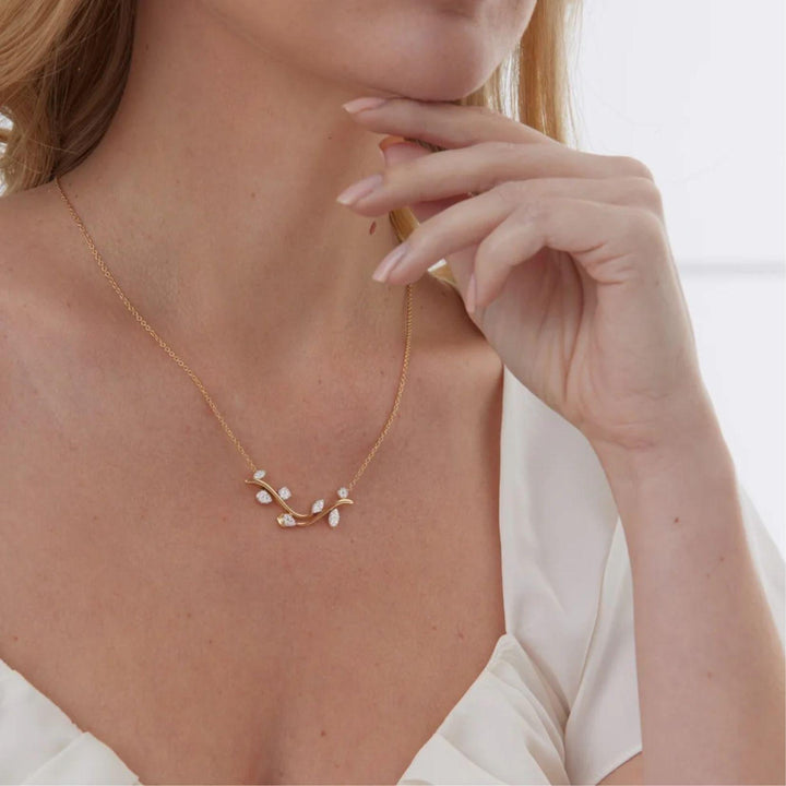 Lierre Diamond Cluster Necklace