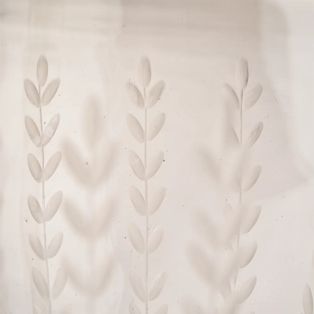 Milpa Jarron with 12 Vertical Laurel Engraved