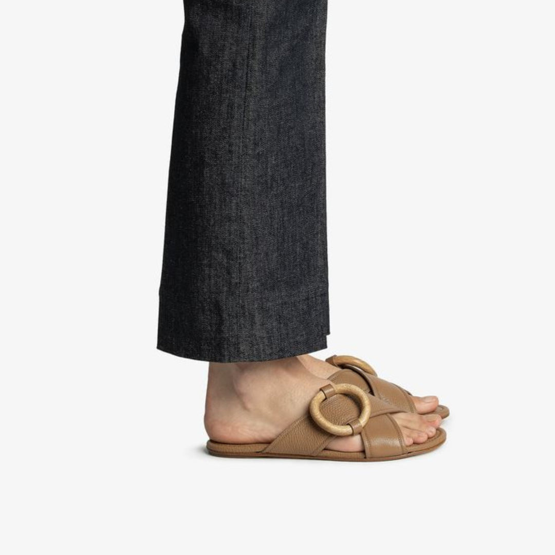 Pandita Slide in Beige or Chestnut