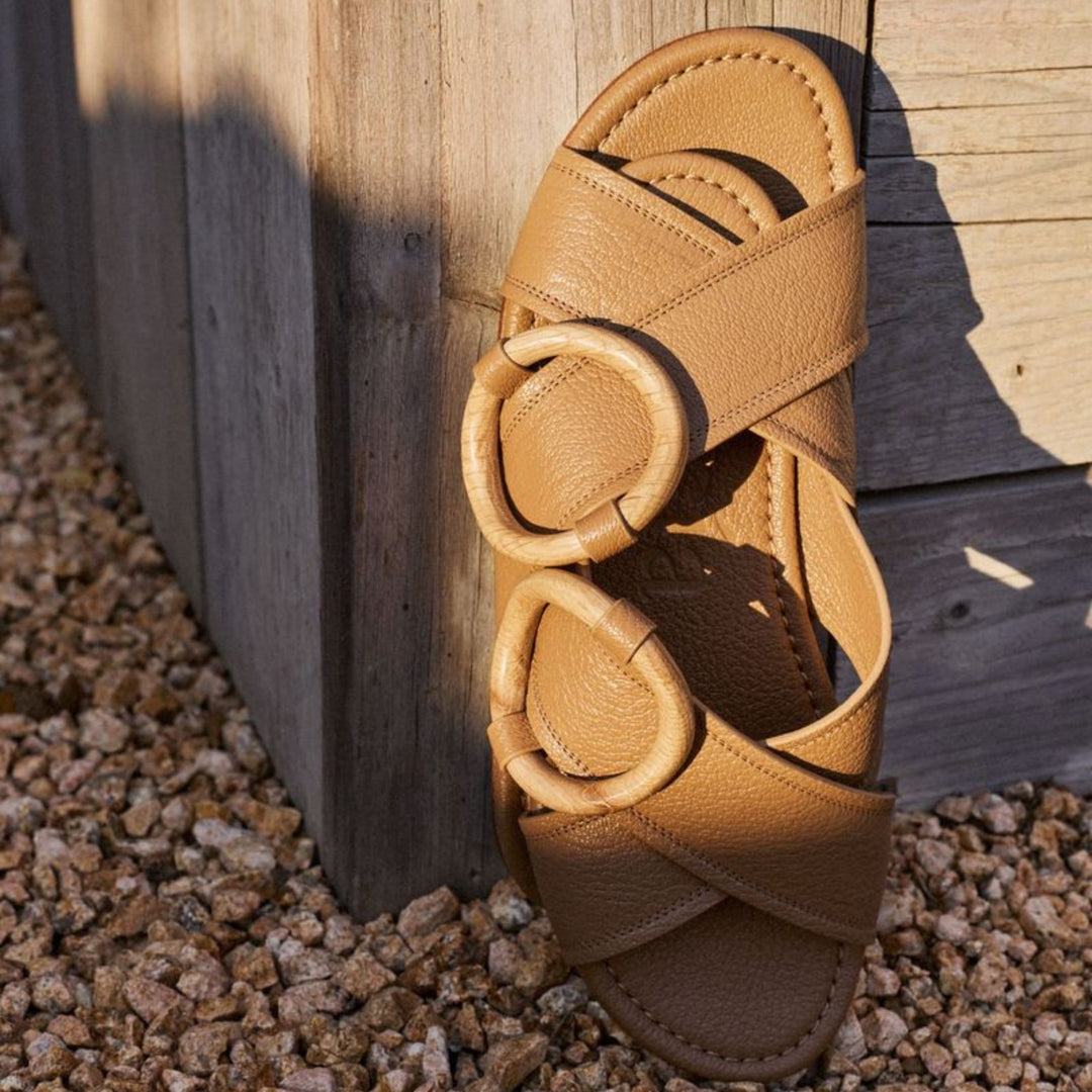 Pandita Slide in Beige or Chestnut