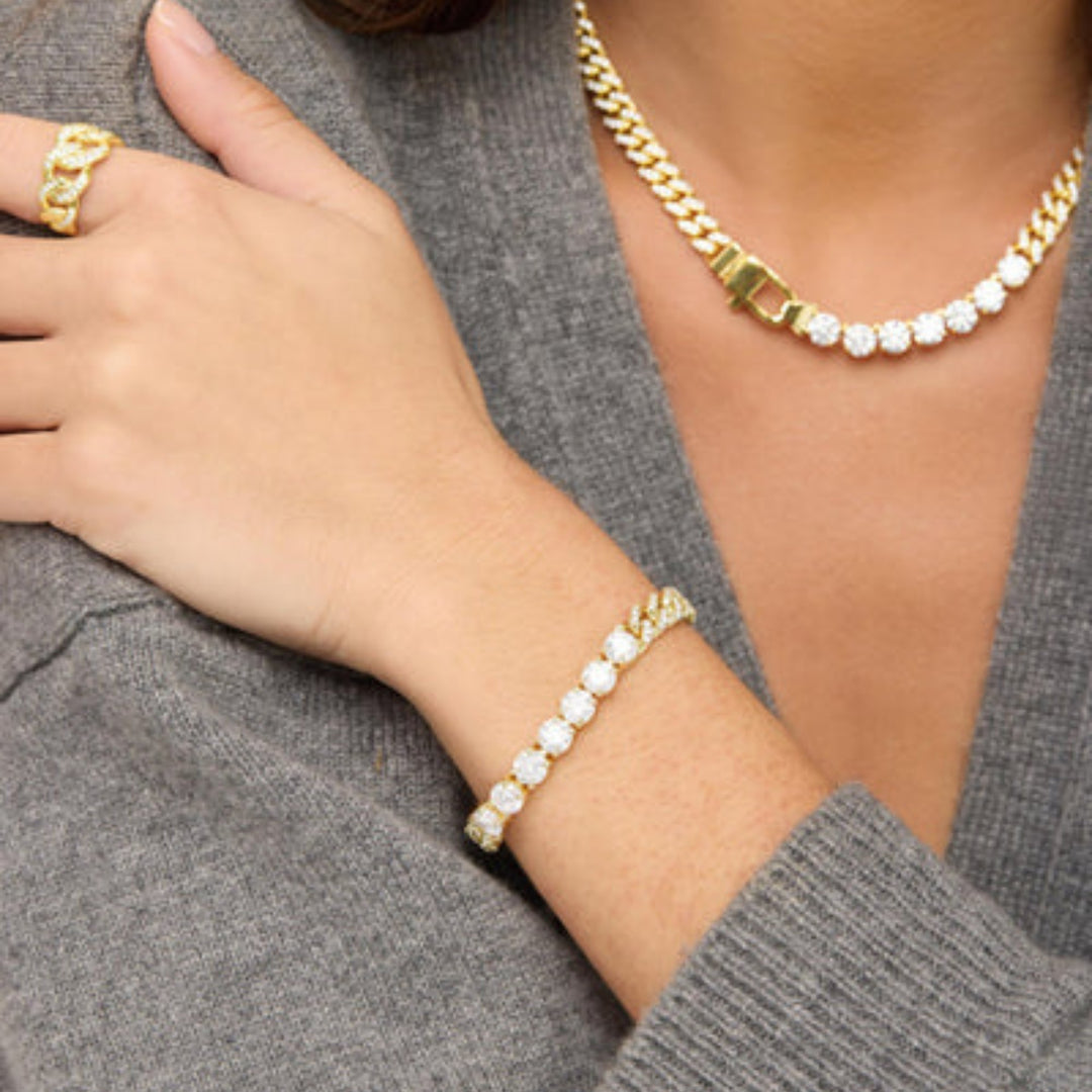 Pave Julian Loves Diamonds Bracelet - Gold/White - Size 6.5