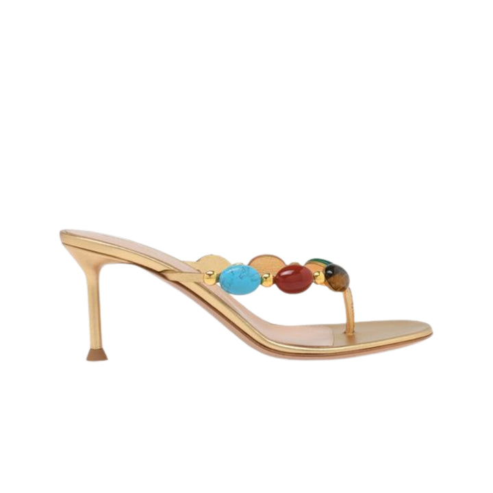 Shanti Thong in Meko