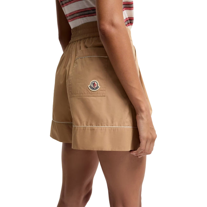 Shorts in Beige