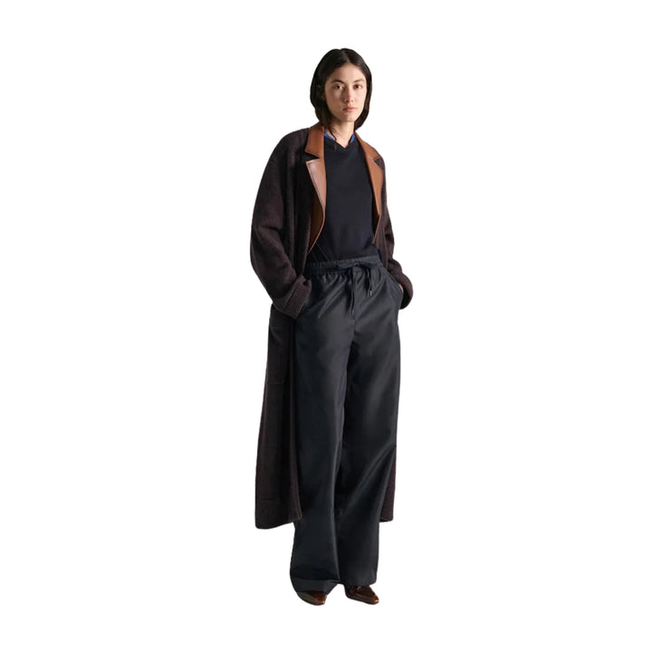 Sporty Elegance Pants in Midnight Navy