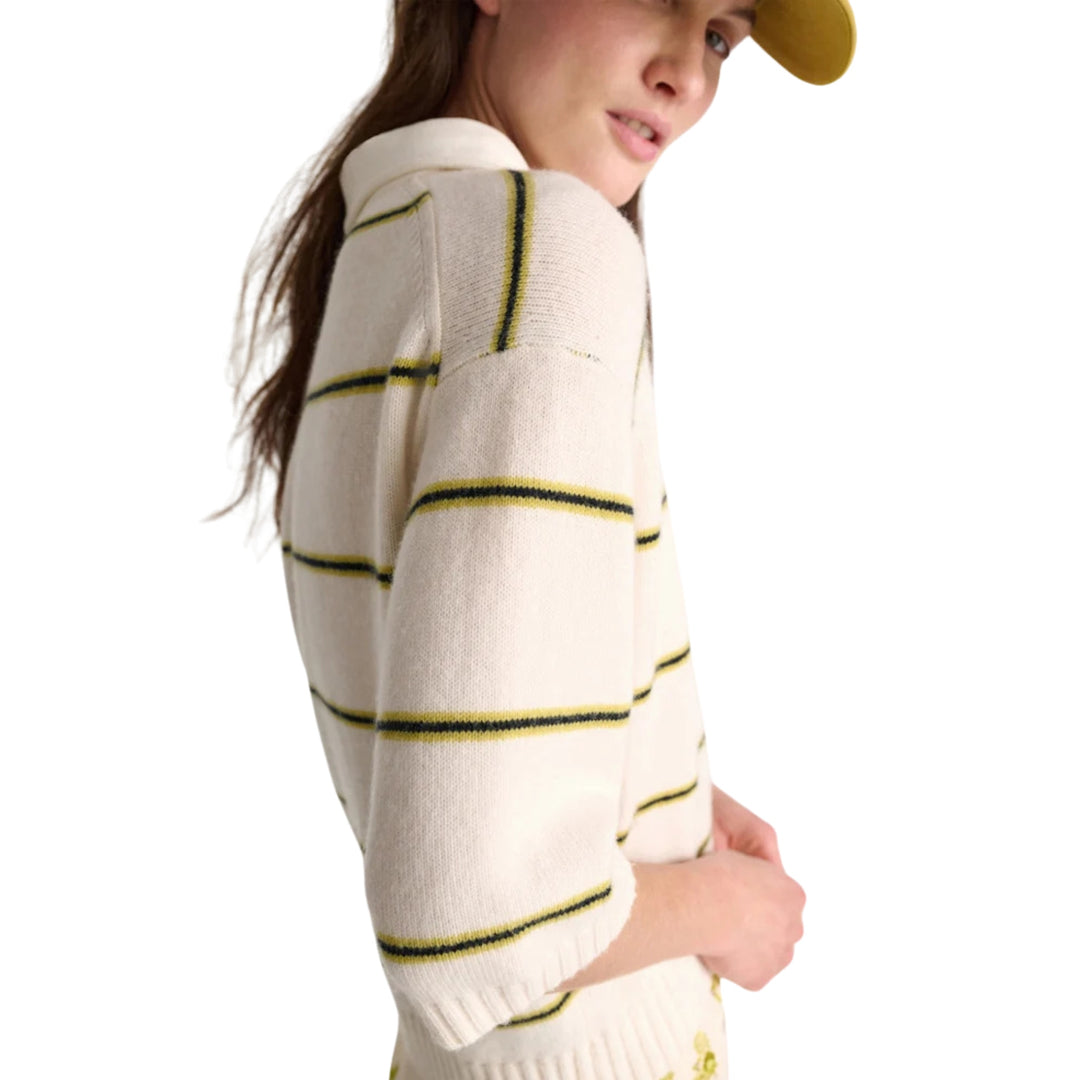 Sporty Statement Pullover in White Ginger Trio