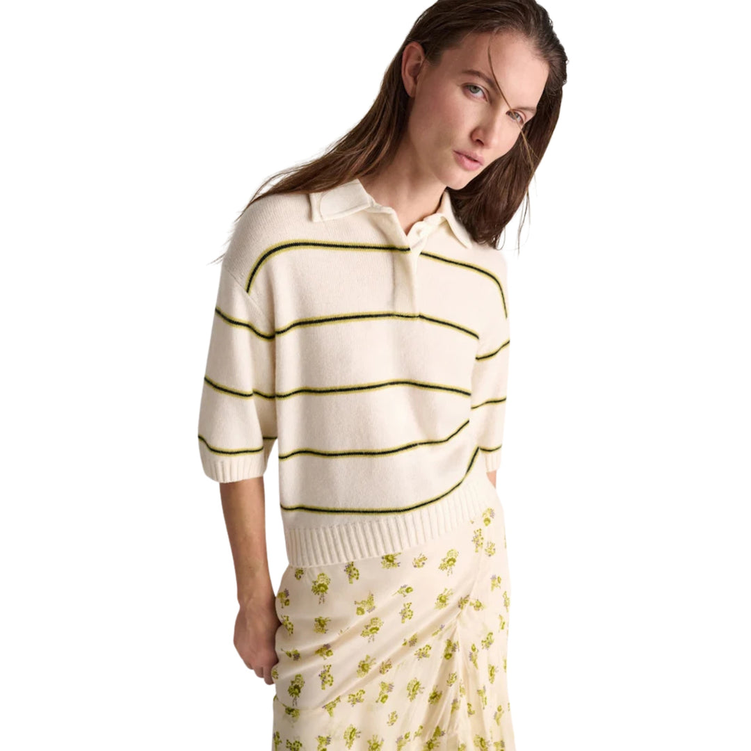Sporty Statement Pullover in White Ginger Trio