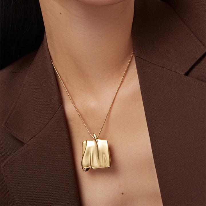 Sundra Pendant Necklace - Large - Gold