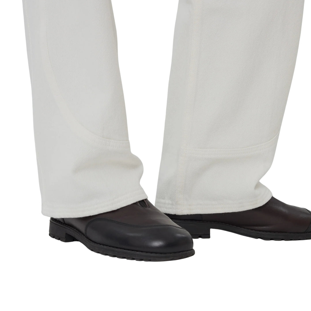 Supply Jean in Milk