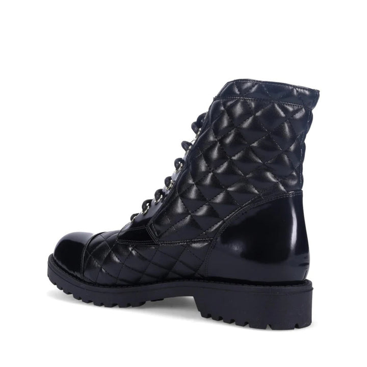 Tiffin Quilted Nappa Boot in Onyx