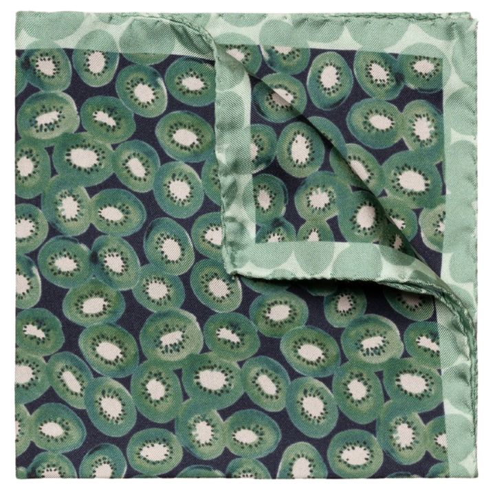 A stylish pocket square in 100% Tussah silk with a classic pattern printed on a Panama silk weave. The fine basketweave texture adds a smart irregular appearance, the ideal lively touch to your business wear. Made in Italy. 100% Silk.