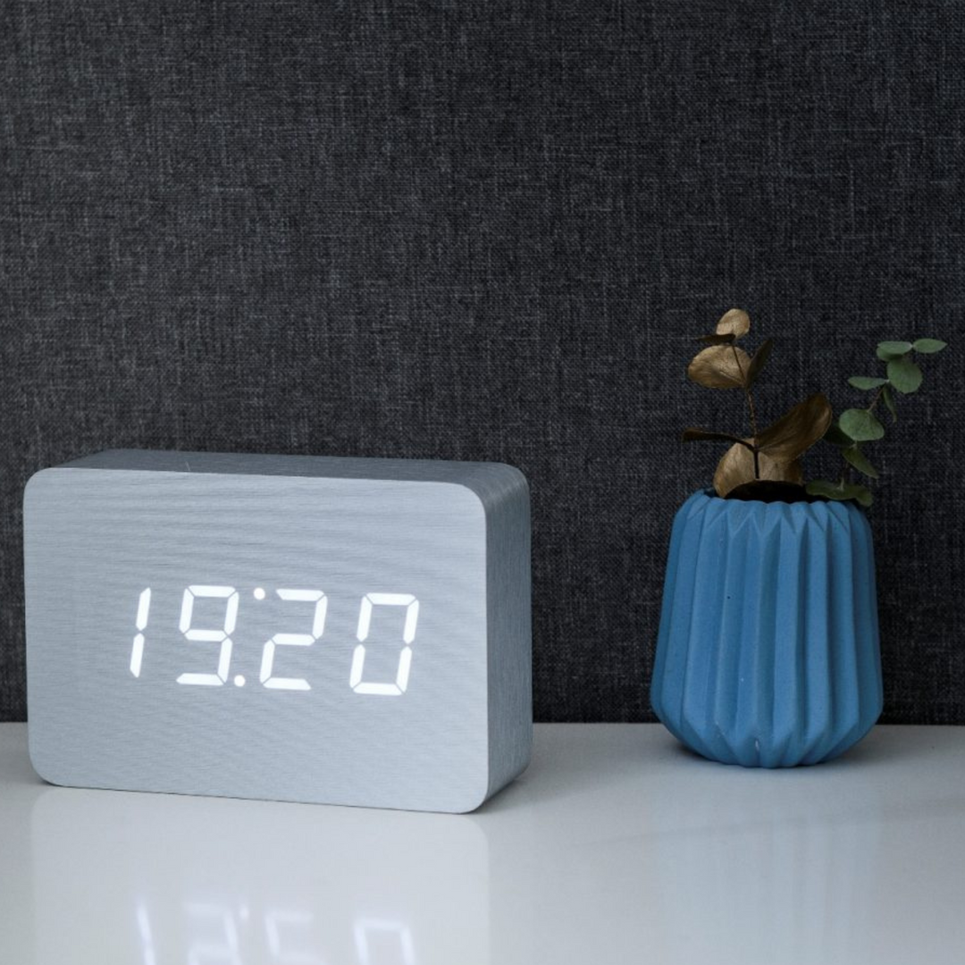 Brick Aluminium Click Clock