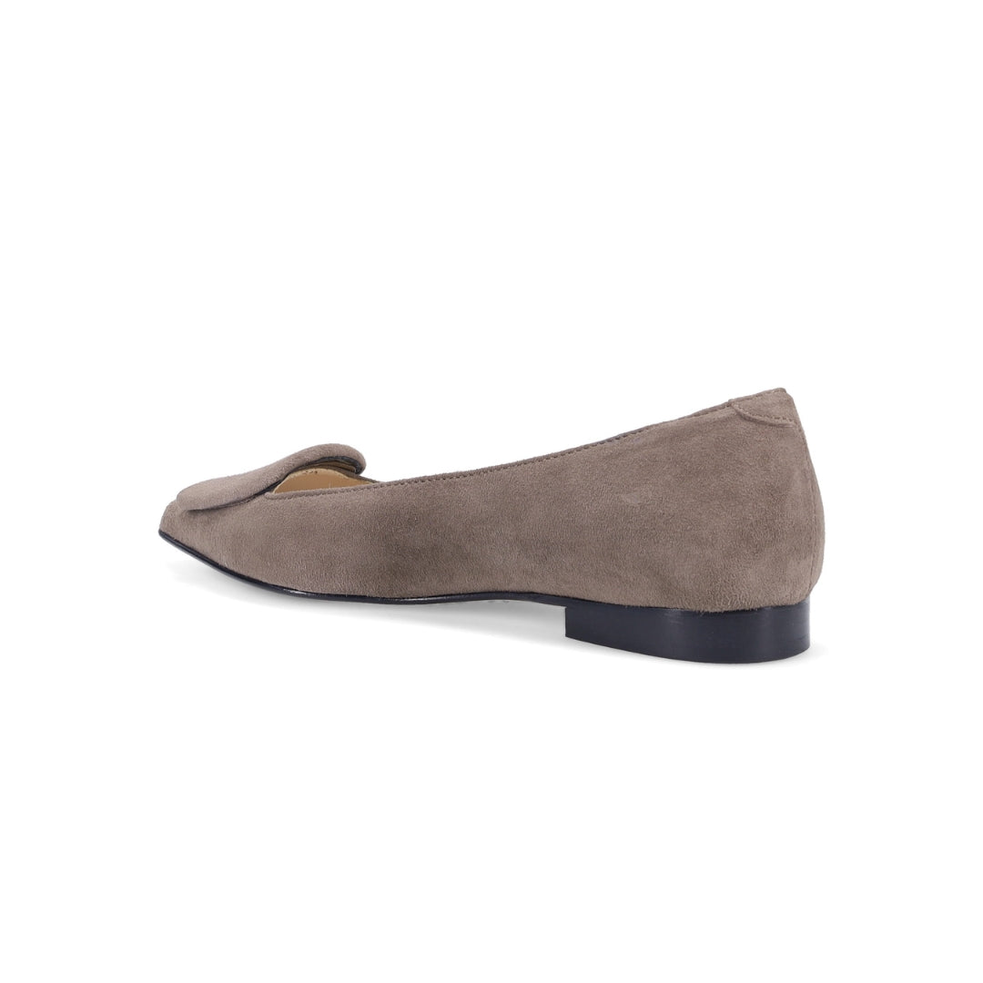 Yuna Suede Flat in Taupe