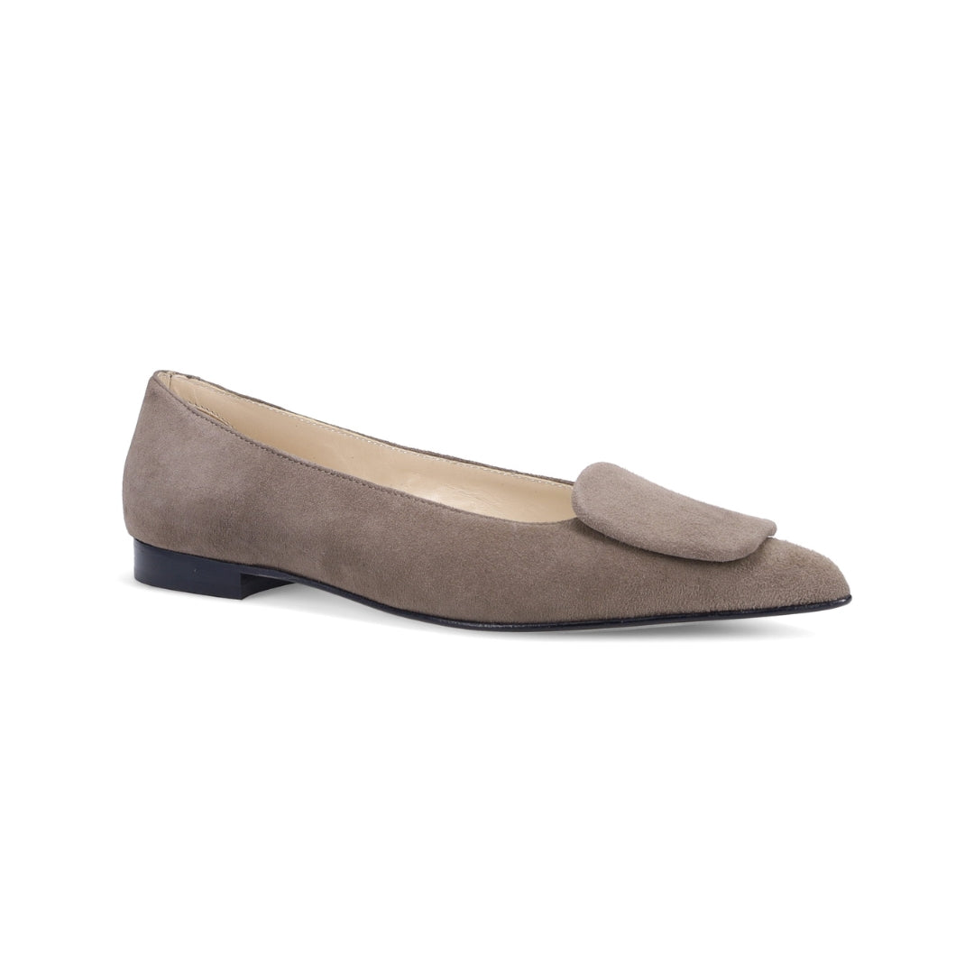 Yuna Suede Flat in Taupe