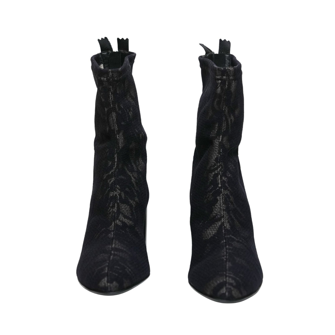 Lynn Stretch Bootie in Black