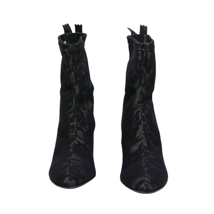 Lynn Stretch Bootie in Black