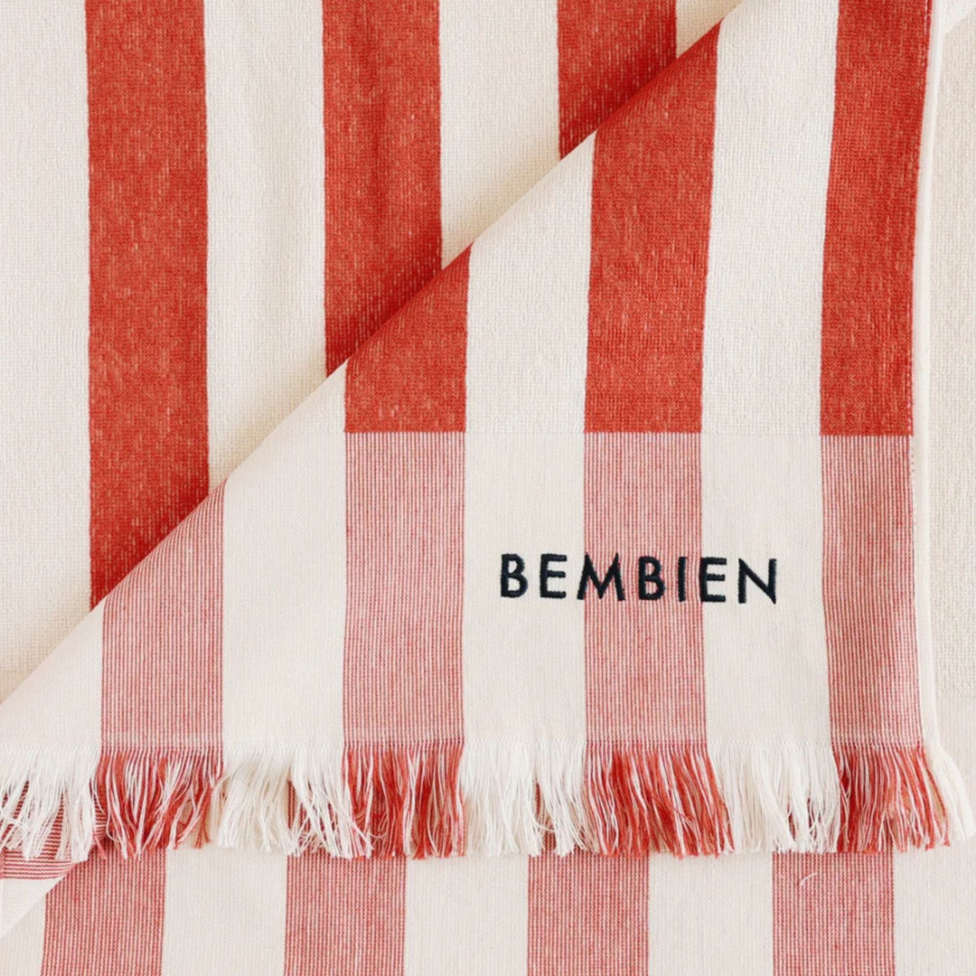 Plage Towel in Red Stripe