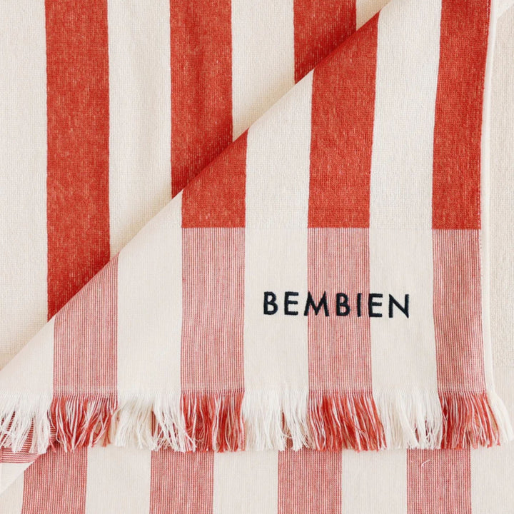Plage Towel in Red Stripe