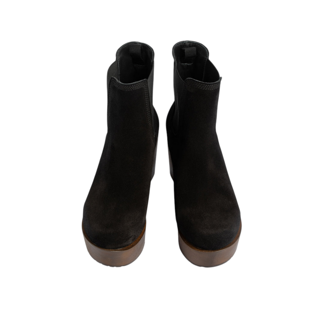 Dalmi Boot in Black Velour-Dark Wood