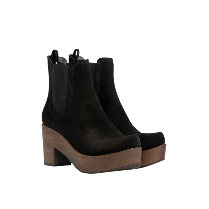 Dalmi Boot in Black Velour-Dark Wood