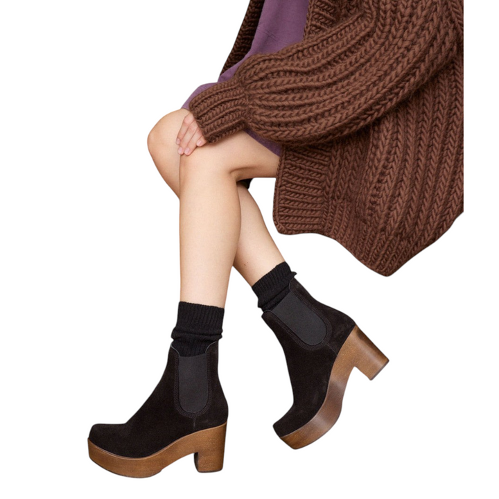 Dalmi Boot in Black Velour-Dark Wood