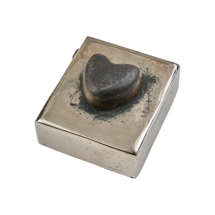 El Corazon Box Nickel with Heart Wax Cast Iron Lid