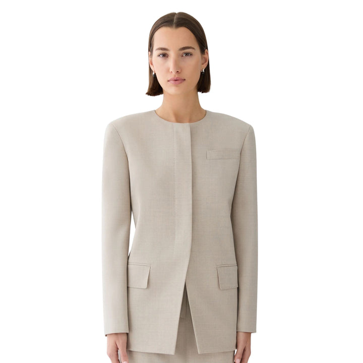 Rounded Shoulder Fitted Blazer