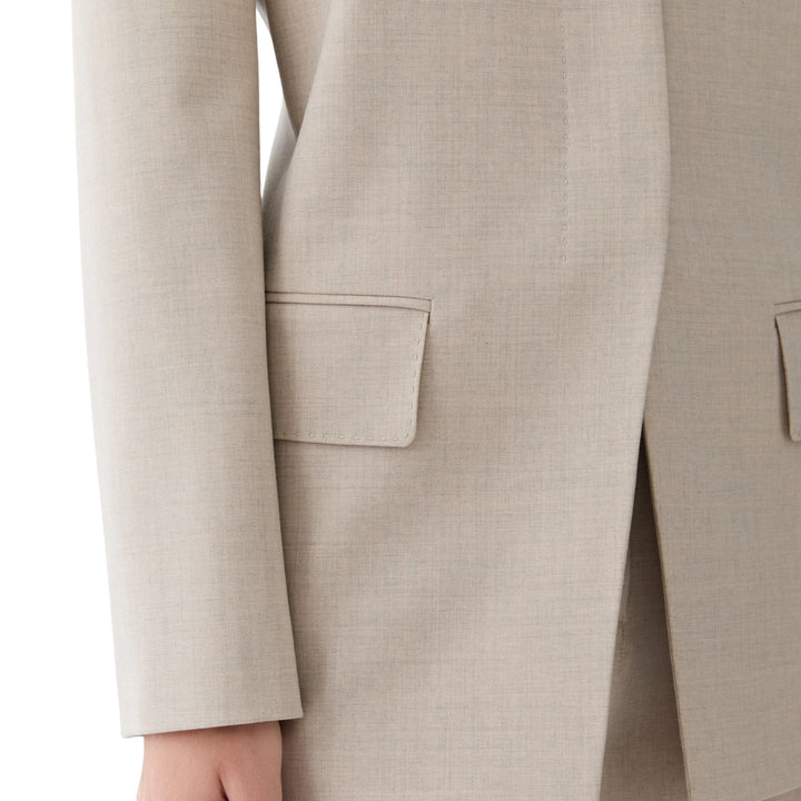Rounded Shoulder Fitted Blazer